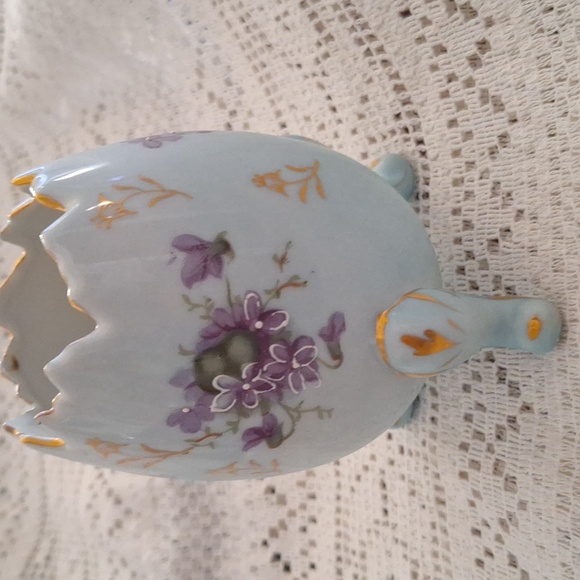 Vintage Inarco Porcelain Japan 3-Footed Vase Egg Lavender Flowers w Gold Trim - Picture 4 of 6